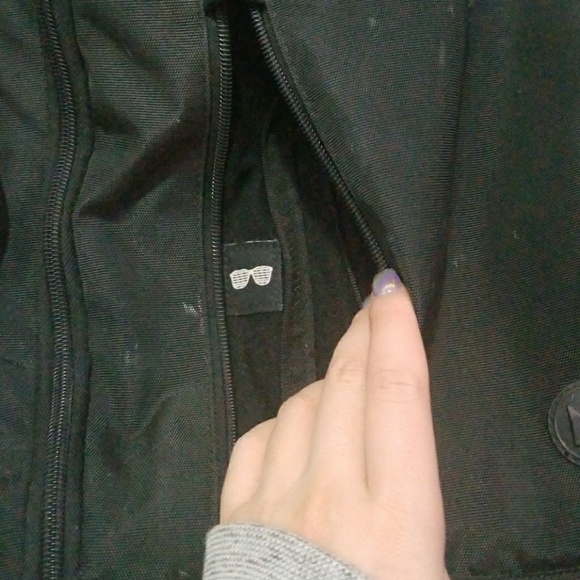 SOLD - Picture 3 of 8